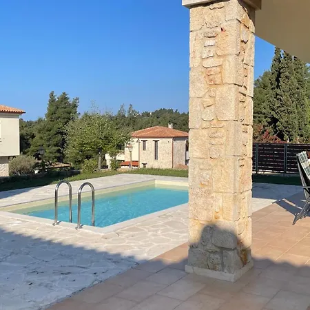 Kalypso Retreat With Private Swimming Pool וילה סיווירי