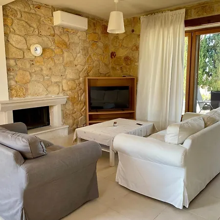Kalypso Retreat With Private Swimming Pool
